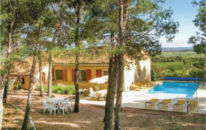 Stunning home in Cesseras w/ Outdoor swimming pool, Outdoor swimming pool and 4 Bedrooms